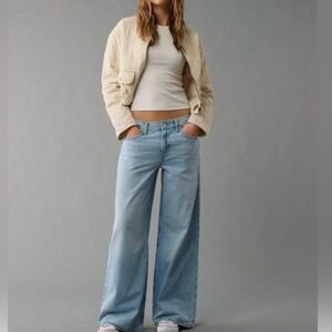 American Eagle Low Rise Strigid Ultra Wide Leg Jeans 4 Short
